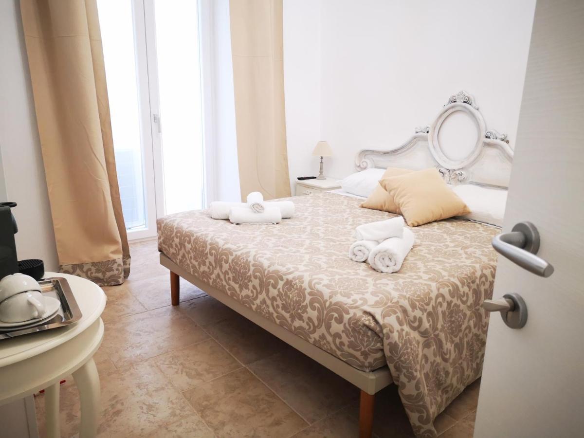 Corte Pietrantica - Charming Rooms & Suites Джовінаццо Екстер'єр фото